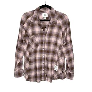 BDG Urban Outfitters Brixton Flannel Frayed Hem Plaid Shirt size Medium